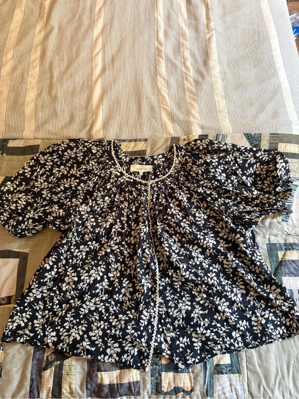 The Great Short Sleeve Floral Top